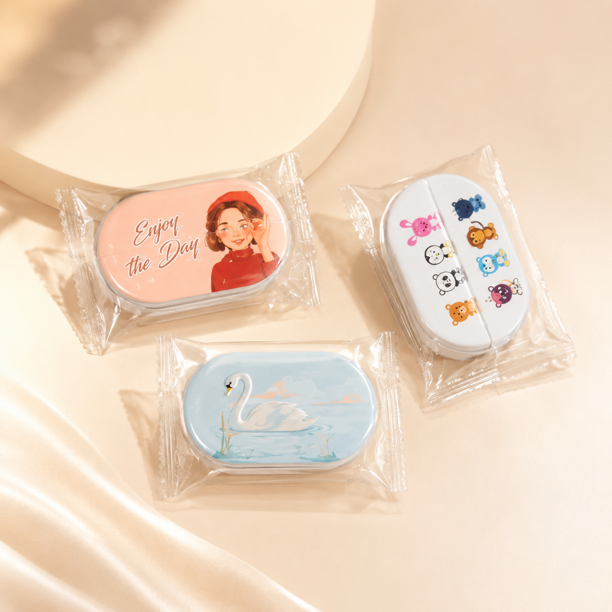 Cute Cartoon Contact Lens Case | Random Color Portable Lens Storage Box